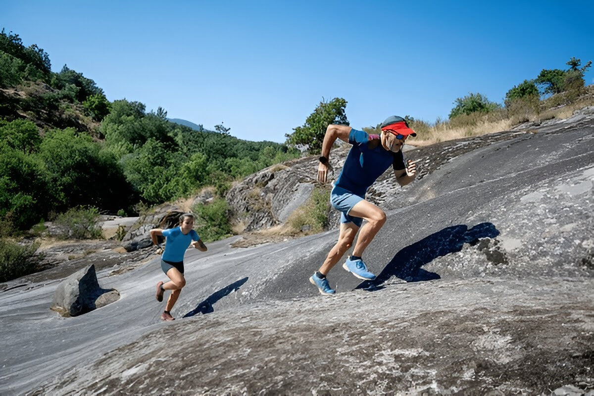 How Unisex T-Shirts Improve Athletic Performance and Comfort During Training